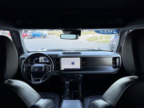 Used 2022 Ford Bronco Badlands image 15