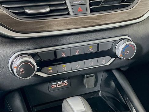 Used 2023 Nissan Altima 2.5 SV image 19