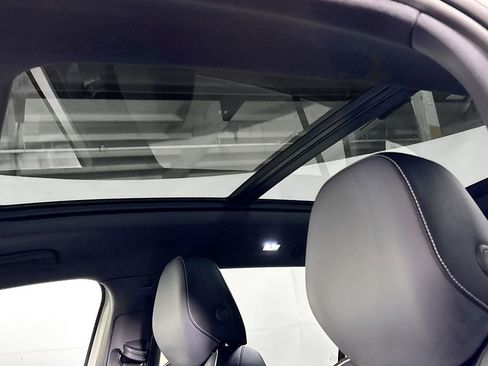 New 2026 Volkswagen Tiguan SEL R-Line image 19