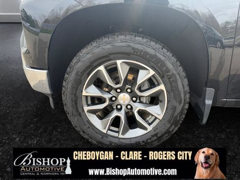 Used 2023 Chevrolet Silverado 1500 LT image 25