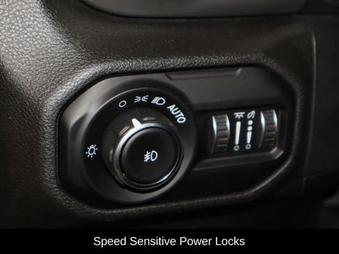 Used 2021 Jeep Wrangler Unlimited Sport image 23