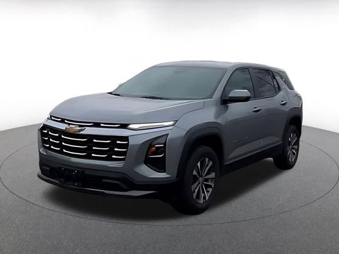 Used 2025 Chevrolet Equinox LT image 7