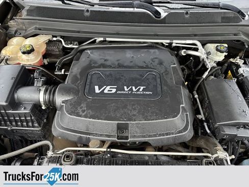 Used 2015 Chevrolet Colorado Z71 image 39