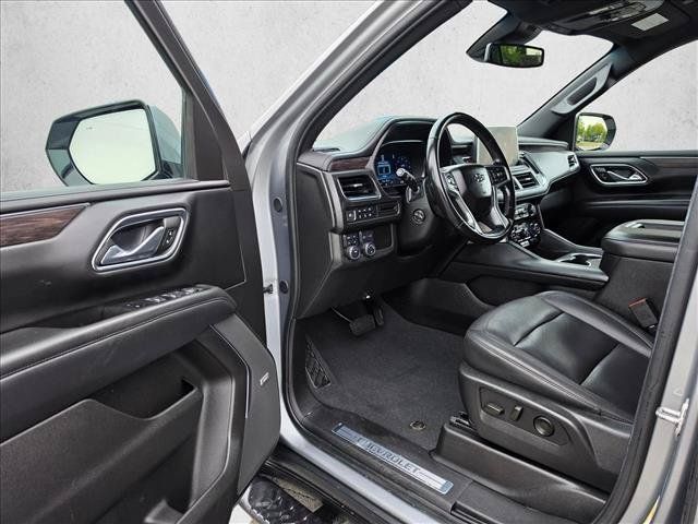 Used 2023 Chevrolet Suburban Z71 w/ Luxury Package AWD/4WD image 22
