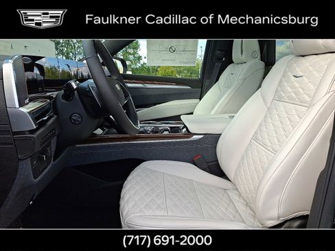 New 2025 Cadillac Escalade Sport Platinum w/ LPO, ONYX Package image 18