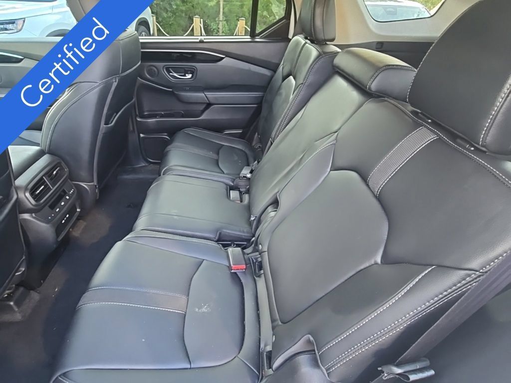 Certified 2025 Honda Pilot EX-L image 12