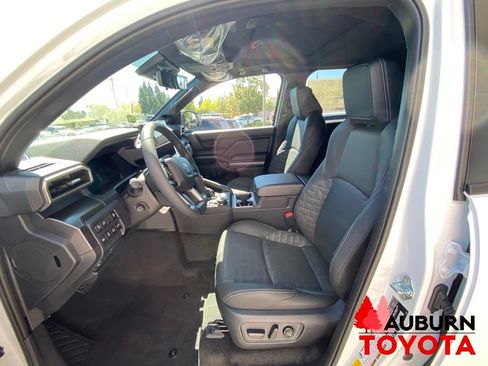 New 2026 Toyota 4Runner TRD Off-Road Premium w/ Tow Technology Package AWD/4WD image 28