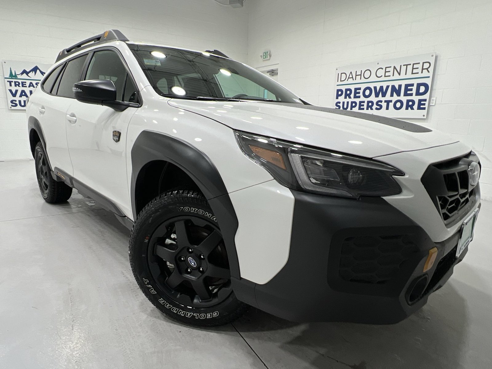 Used 2024 Subaru Outback Wilderness AWD/4WD image 2
