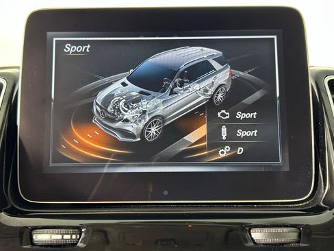 Used 2017 Mercedes-Benz GLE 63 AMG 4MATIC image 21