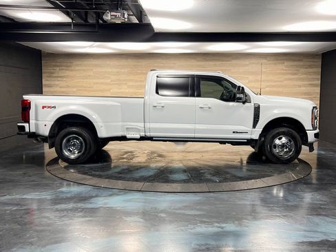 Used 2024 Ford F350 Lariat w/ Lariat Ultimate Package image 10