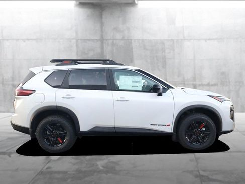 New 2026 Nissan Rogue SV image 5