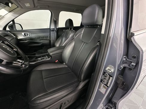 Used 2022 Kia Sorento SX image 11