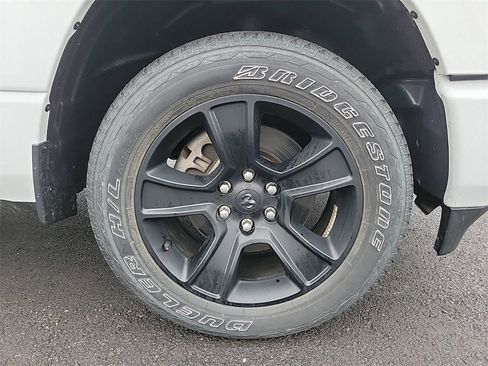 Used 2021 RAM 1500 Big Horn image 5