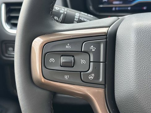 Certified 2024 Chevrolet Suburban High Country AWD/4WD image 22