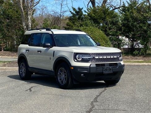 Used 2025 Ford Bronco Sport Big Bend w/ Convenience Package image 2