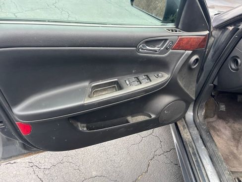 Used 2010 Chevrolet Impala LS image 16