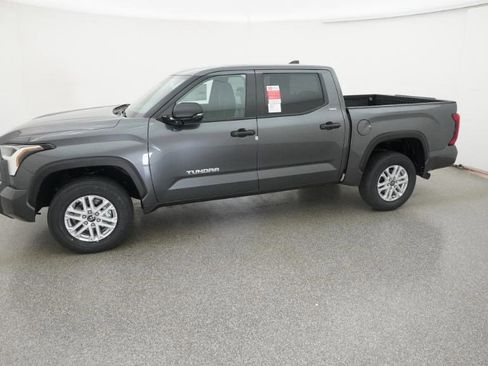 New 2026 Toyota Tundra SR5 AWD/4WD image 18