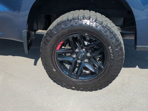 Used 2022 Chevrolet Silverado 1500 LT Trail Boss w/ Safety Package AWD/4WD image 31