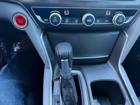 Used 2019 Honda Accord LX image 18