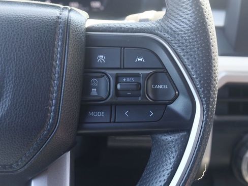 Used 2024 Toyota Tacoma TRD Off-Road AWD/4WD image 18