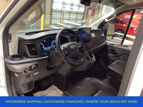 Used 2022 Ford E-Transit Low Roof image 8