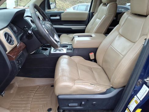 Used 2015 Toyota Tundra Limited w/ Limited Premium Package image 8