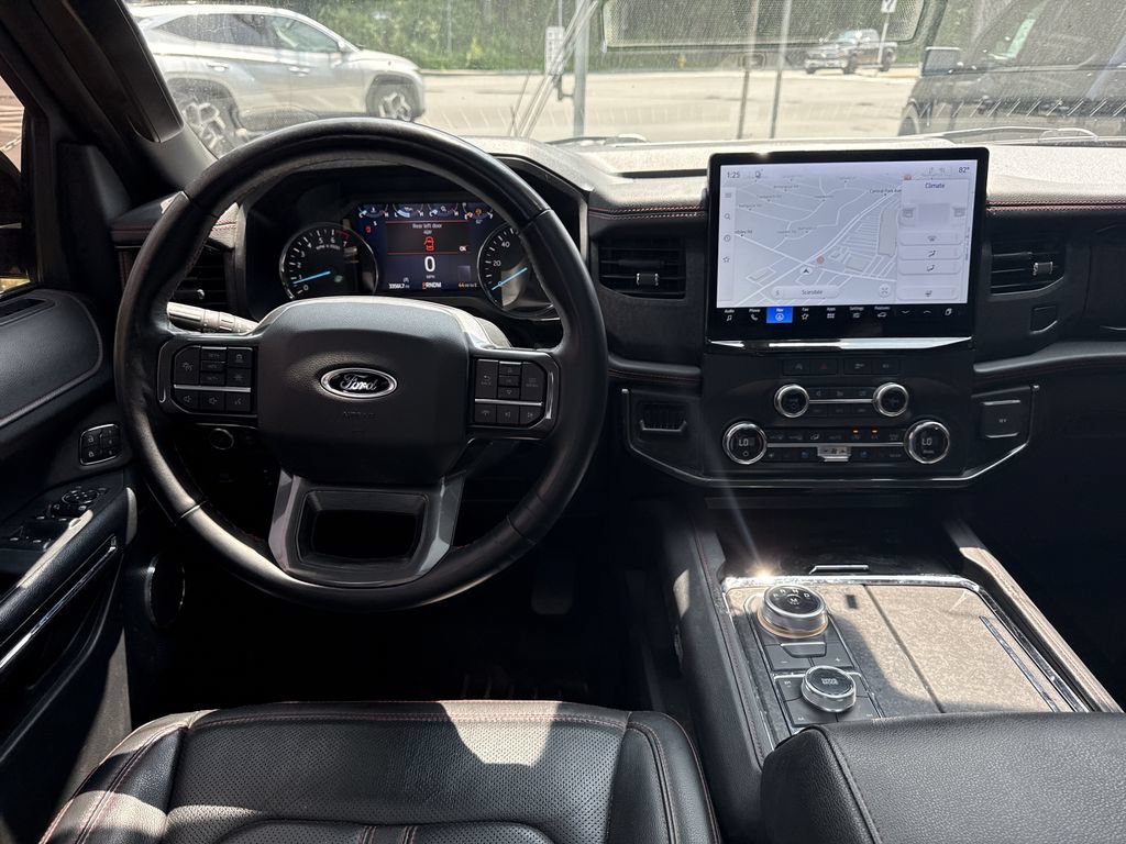Used 2022 Ford Expedition Limited AWD/4WD image 14