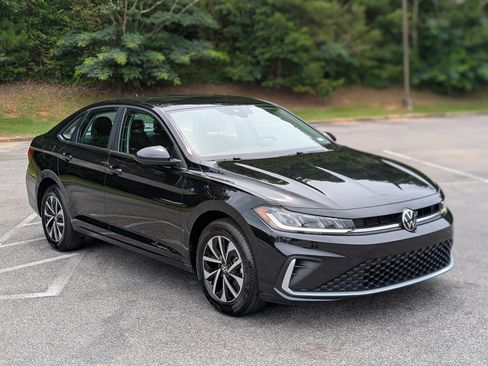 Used 2025 Volkswagen Jetta S FWD image 11
