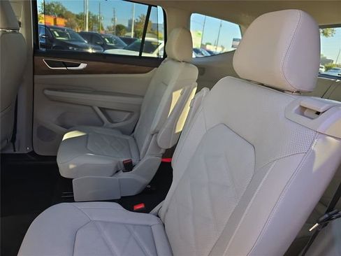 New 2026 Volkswagen Atlas SE image 15