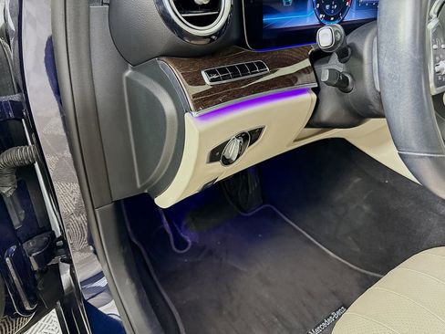 Used 2020 Mercedes-Benz E 350 Sedan image 10