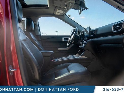 Used 2022 Ford Explorer Limited w/ Equipment Group 301A image 31
