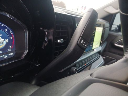 Used 2025 Chevrolet Silverado 3500 LTZ w/ LTZ Plus Package image 37