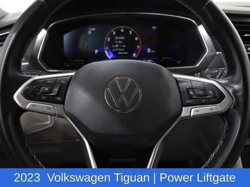 Used 2023 Volkswagen Tiguan SE FWD image 11