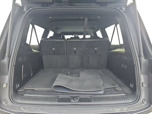Used 2024 Jeep Wagoneer L Series II RWD image 29