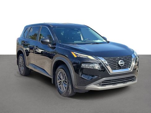 Certified 2023 Nissan Rogue S FWD image 2