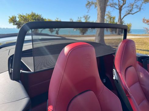 Used 2015 Porsche 911 Turbo S image 28