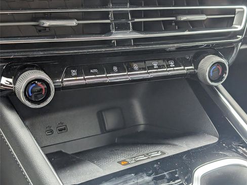 New 2026 Chevrolet Traverse LT w/ Driver Confidence Package image 21