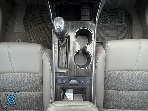 Used 2018 Chevrolet Impala LT w/ LT Convenience Package FWD image 32