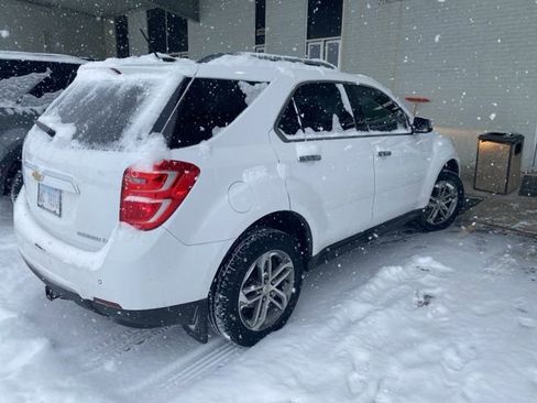 Used 2016 Chevrolet Equinox LTZ w/ Enhanced Convenience Package image 4