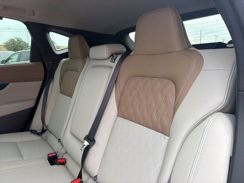 Certified 2026 Nissan Murano Platinum w/ Cargo Package image 9