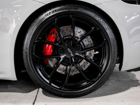 Used 2021 Porsche 718 Cayman GT4 image 41