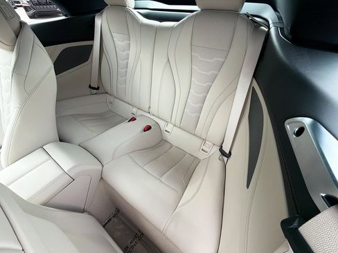 Used 2026 BMW 840i Convertible RWD image 19