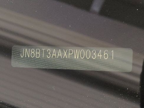 Used 2023 Nissan Rogue S image 33