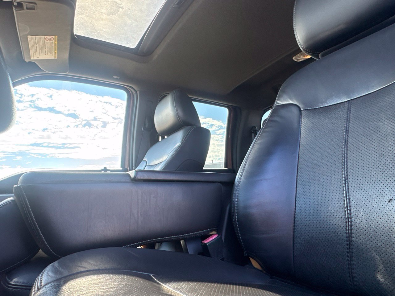 Used 2011 Ford F250 Lariat w/ Lariat Interior Pkg AWD/4WD image 45