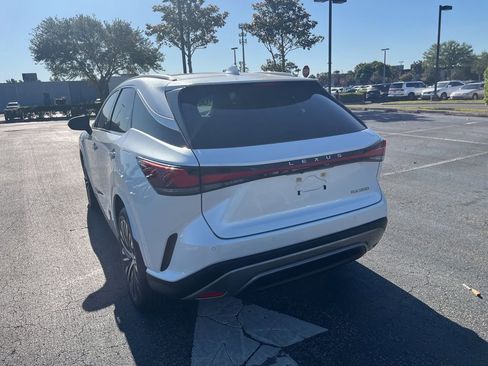 Used 2023 Lexus RX 350 Premium Plus w/ Cold Area Package FWD image 5