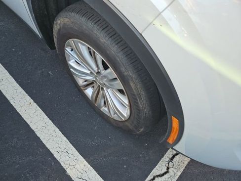 Used 2024 Mitsubishi Outlander ES image 4