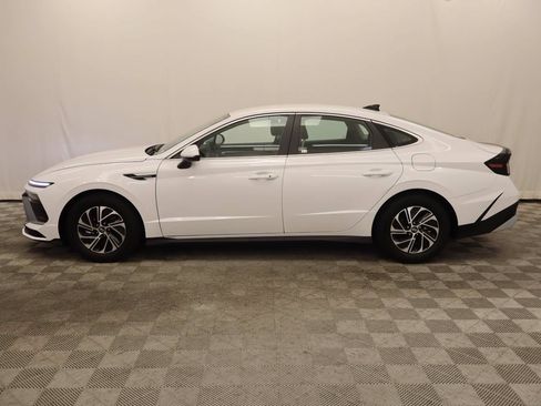 Used 2026 Hyundai Sonata Blue FWD image 2