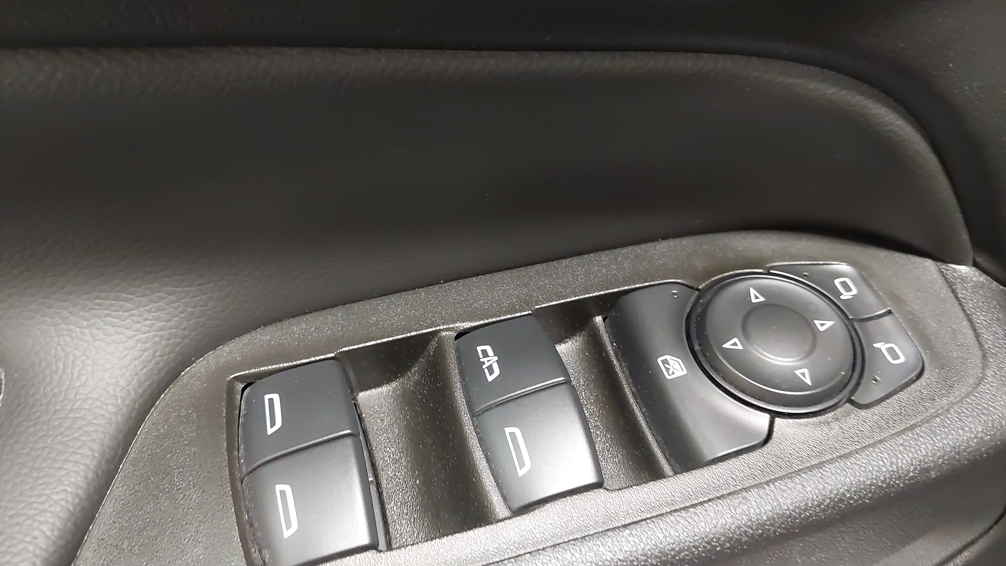 Certified 2024 Chevrolet Equinox LT AWD/4WD image 25