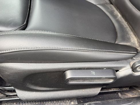 Used 2019 MINI Cooper S w/ Signature Upholstery Package image 19