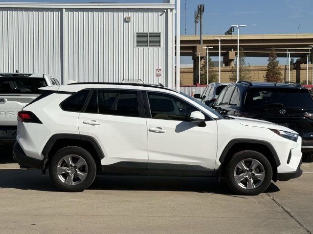 Used 2023 Toyota RAV4 XLE FWD image 3
